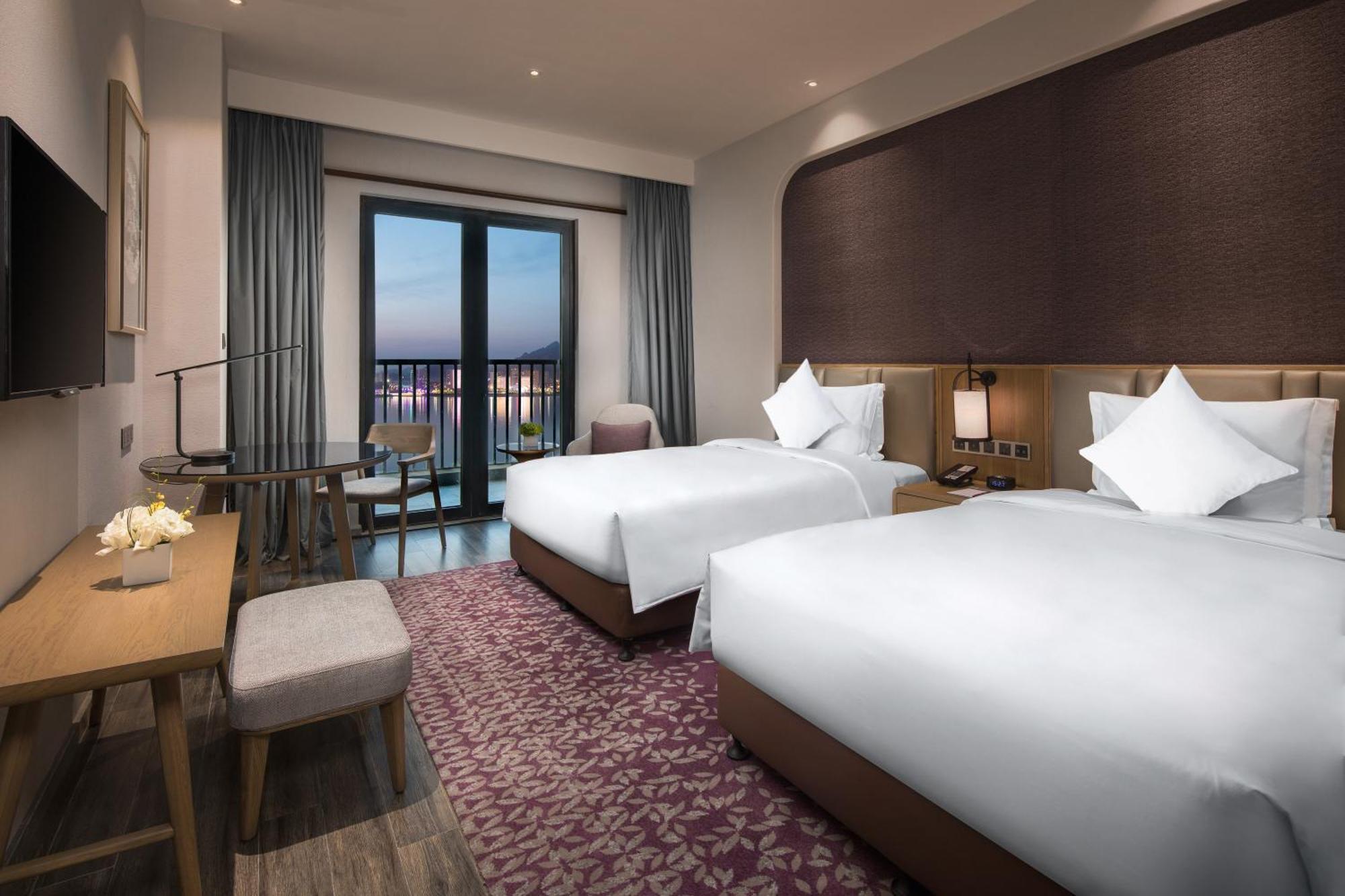 Hotel Crowne Plaza Qingdaoorientalmoviemetropolis By Ihg Zewnętrze zdjęcie