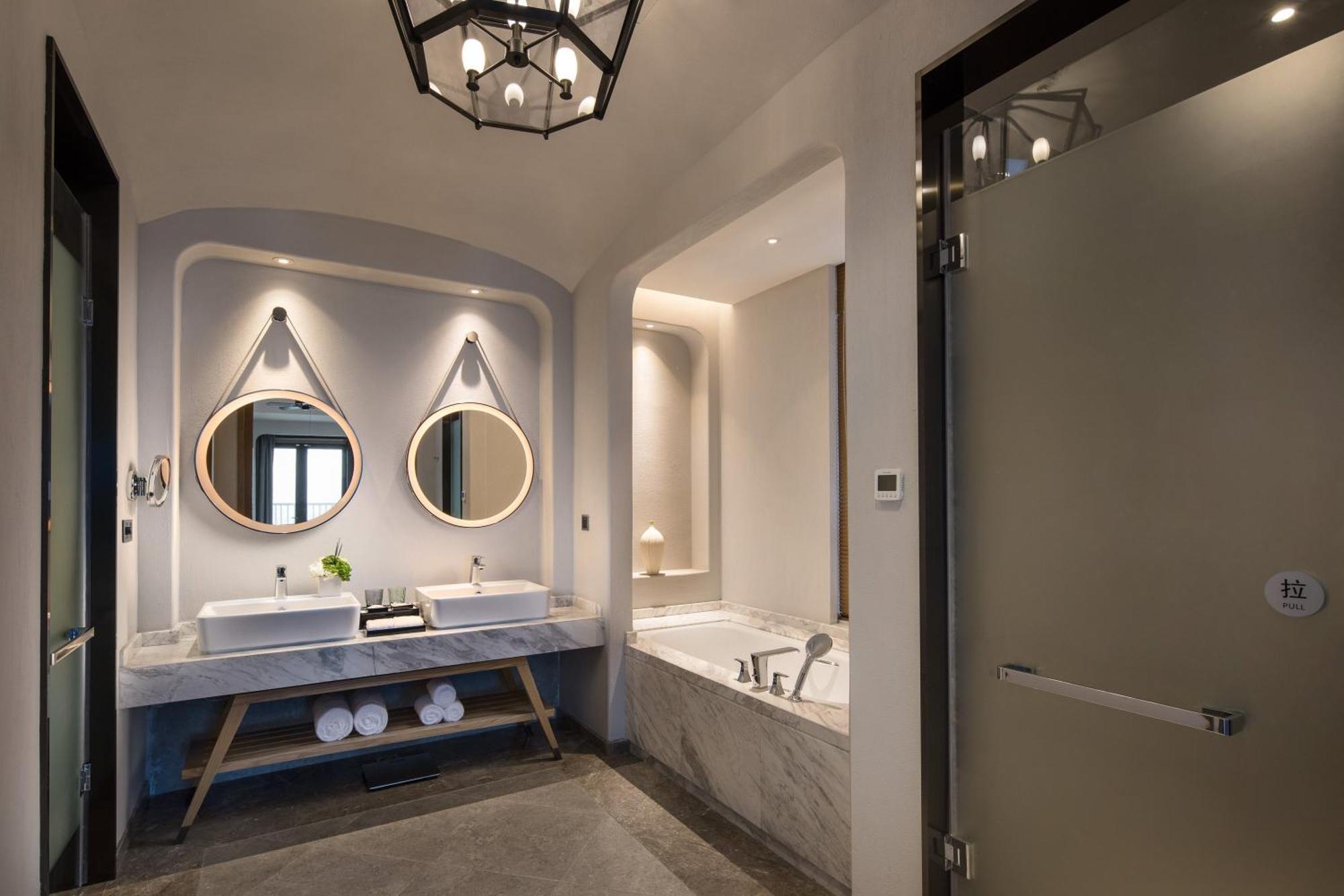 Hotel Crowne Plaza Qingdaoorientalmoviemetropolis By Ihg Zewnętrze zdjęcie