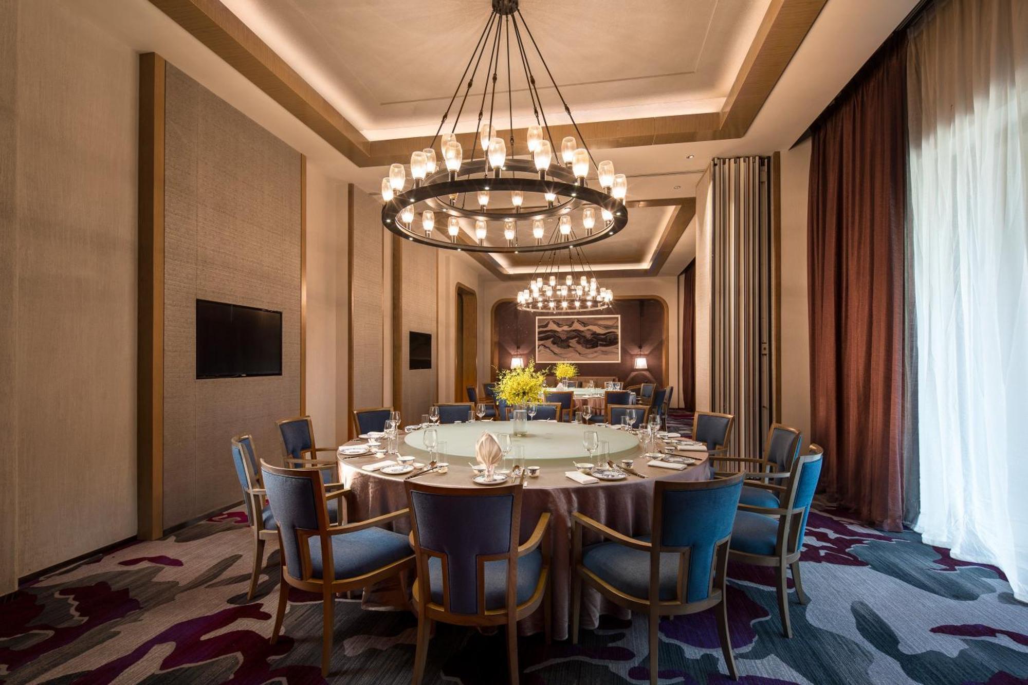 Hotel Crowne Plaza Qingdaoorientalmoviemetropolis By Ihg Zewnętrze zdjęcie