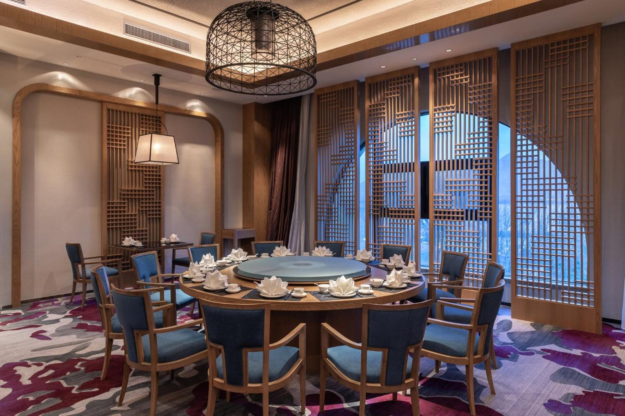 Hotel Crowne Plaza Qingdaoorientalmoviemetropolis By Ihg Zewnętrze zdjęcie