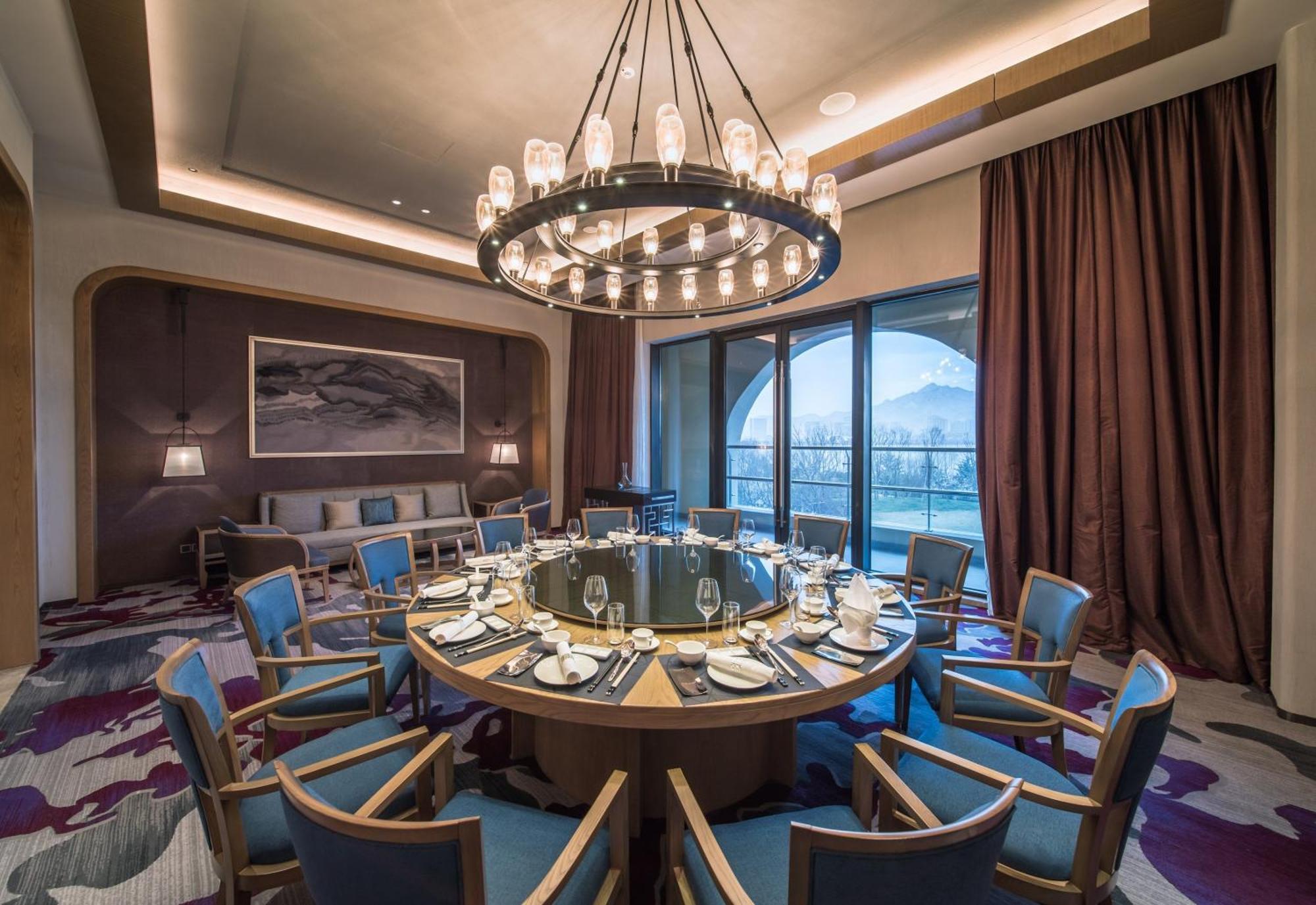 Hotel Crowne Plaza Qingdaoorientalmoviemetropolis By Ihg Zewnętrze zdjęcie