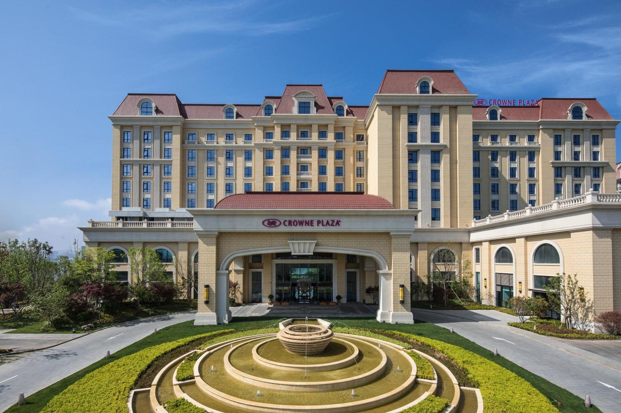 Hotel Crowne Plaza Qingdaoorientalmoviemetropolis By Ihg Zewnętrze zdjęcie