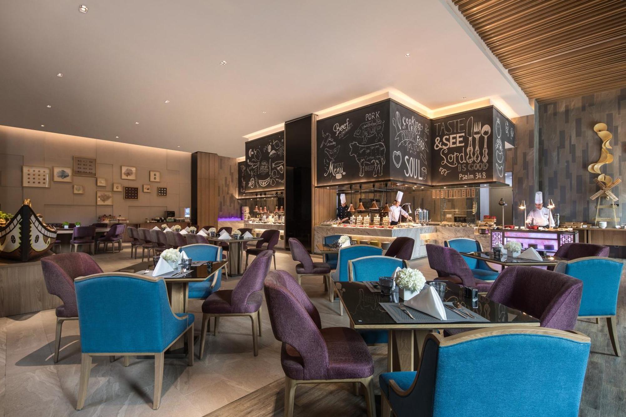 Hotel Crowne Plaza Qingdaoorientalmoviemetropolis By Ihg Zewnętrze zdjęcie
