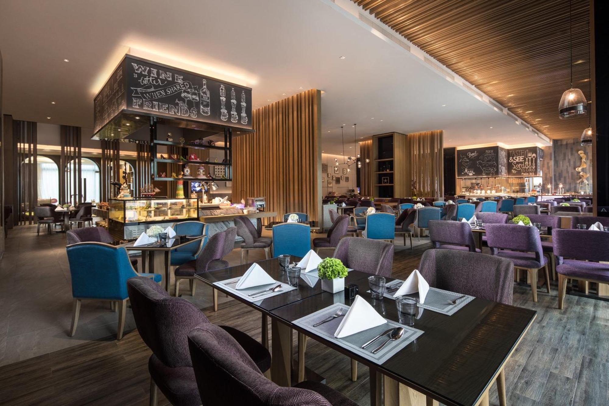 Hotel Crowne Plaza Qingdaoorientalmoviemetropolis By Ihg Zewnętrze zdjęcie