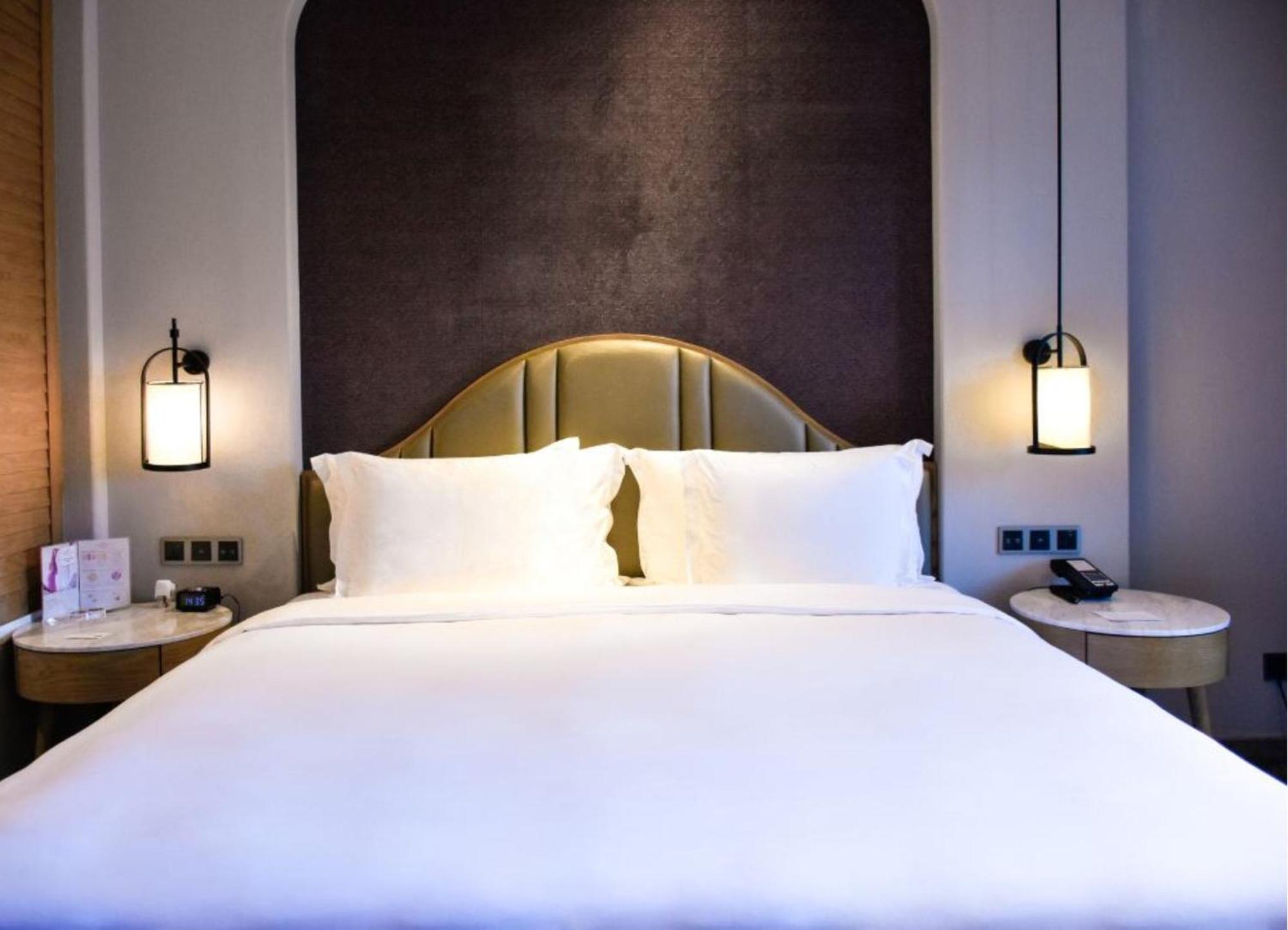 Hotel Crowne Plaza Qingdaoorientalmoviemetropolis By Ihg Zewnętrze zdjęcie
